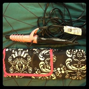 Spiral curling irons
